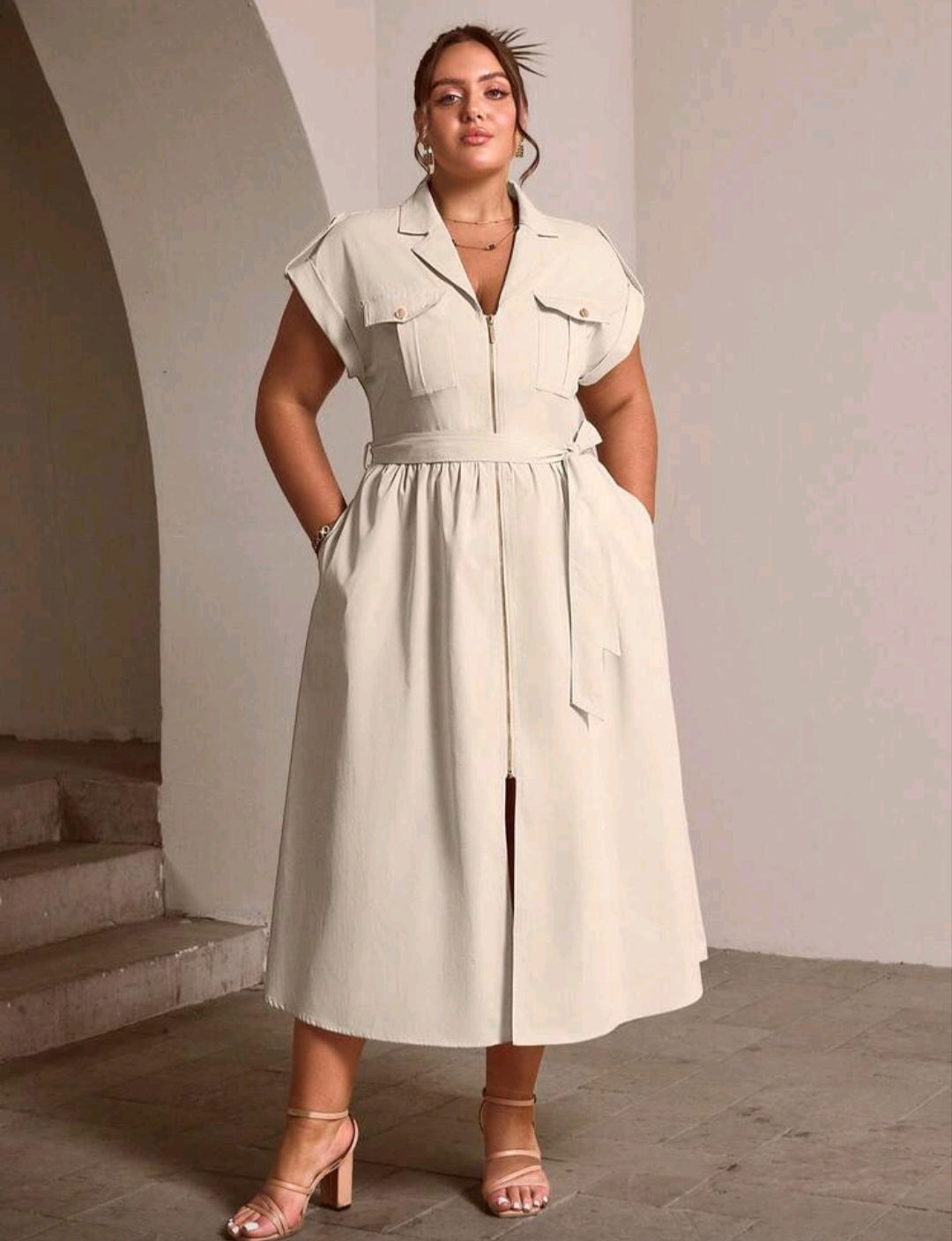 Robe Beige – Allure - Grande taille